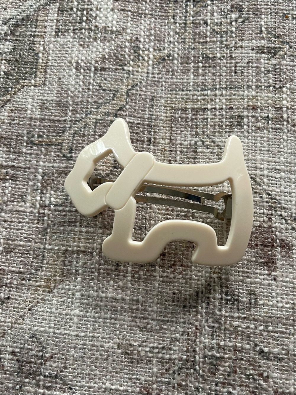 Agatha Paris Cream Terrier 2000’s Vintage Hair Clip